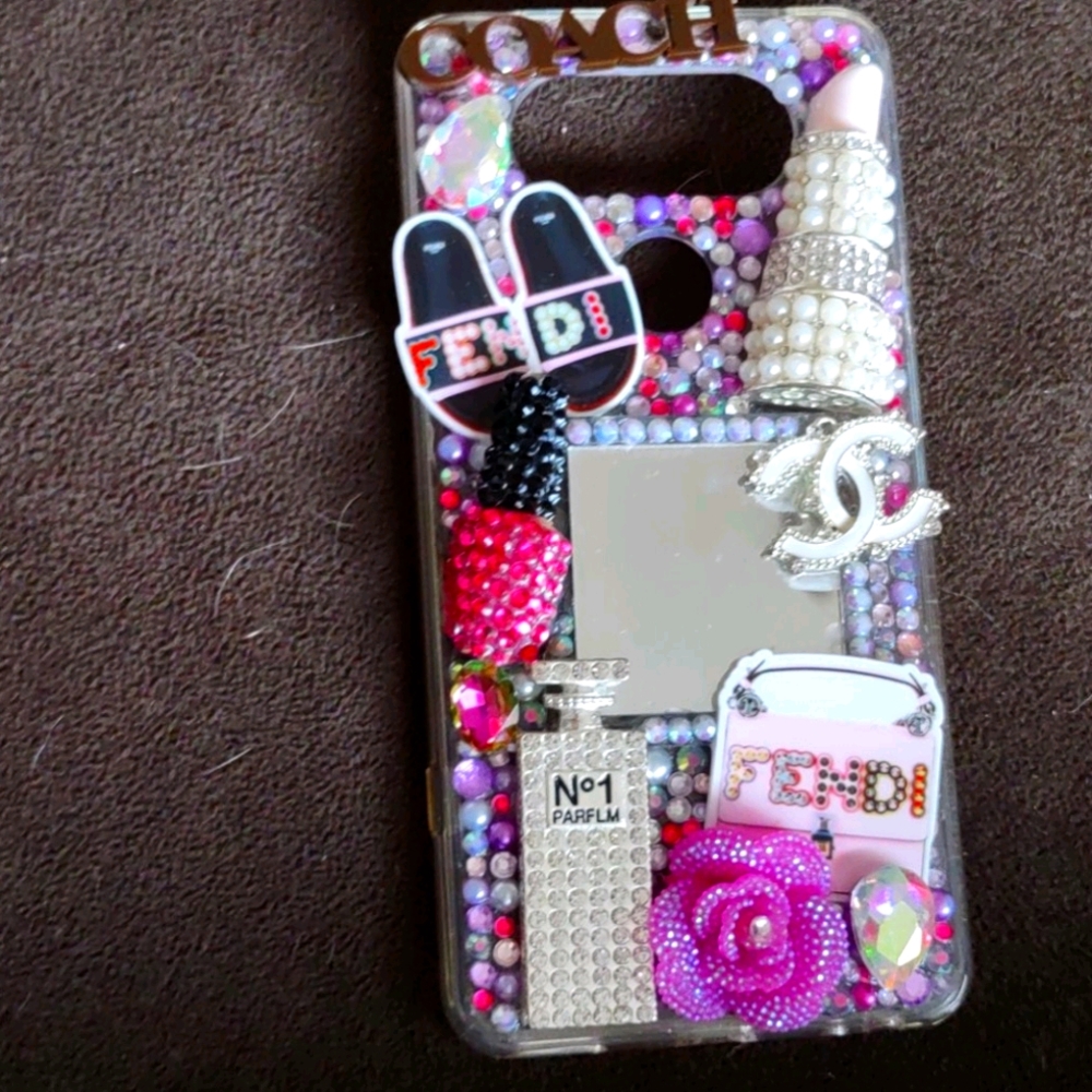 LG phone case in new condition